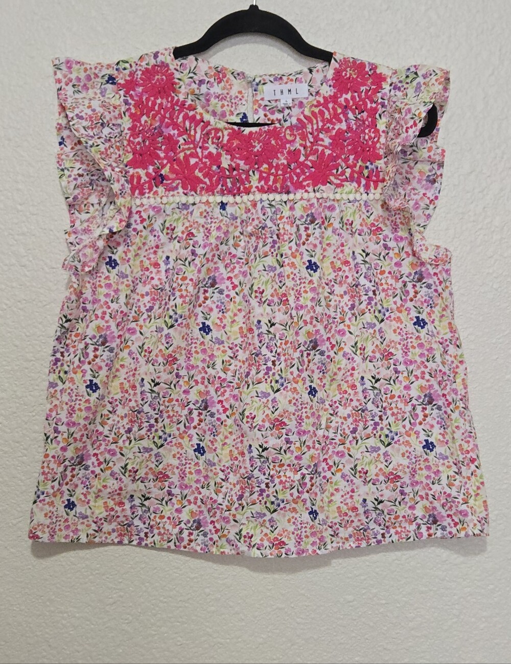 THML Floral Ditsy Print Embroidered Flutter Sleeve Top - Size L